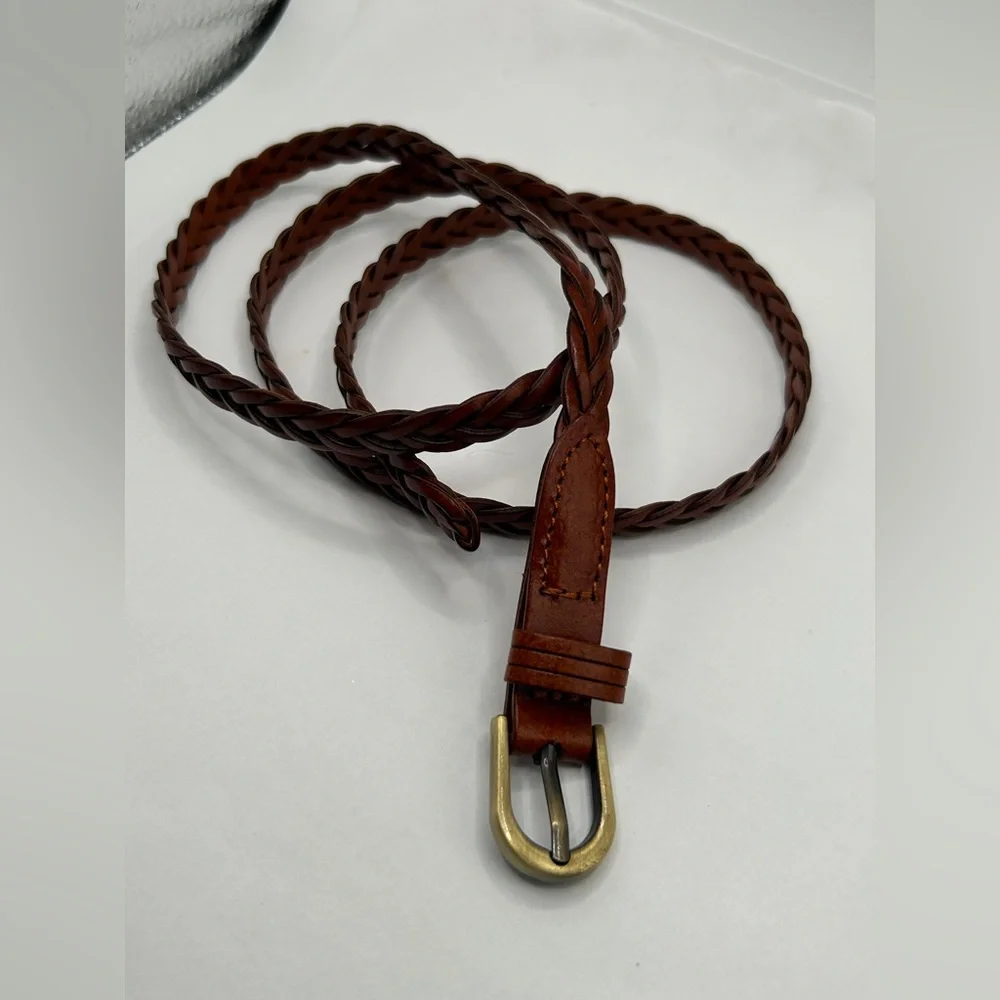 Braided Leather Belt with Brass Buckle - Picture 4 of 9